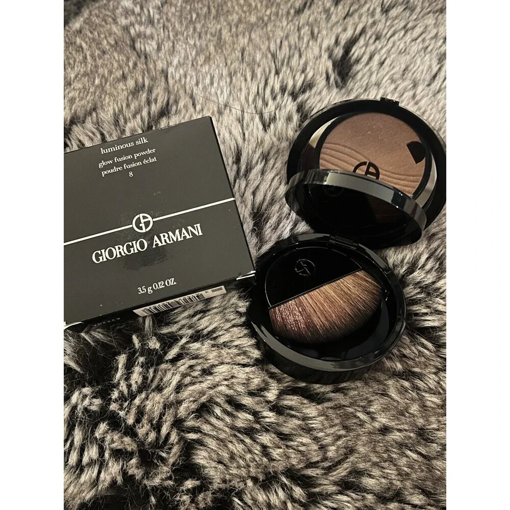 Giorgio Armani Luminous Silk Glow Fusion Powder 3.5G Shade 8